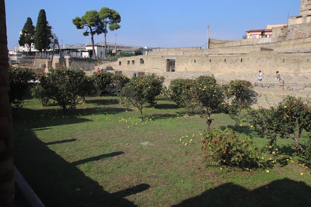 III.1 Herculaneum, October 2023.
Area 31, looking across garden area towards south-west corner. Photo courtesy of Klaus Heese.